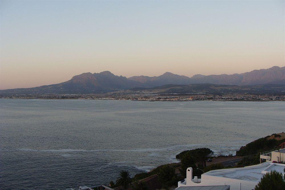Gordon'S Bay Luxury Apartments Exterior photo